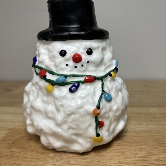 BATH And Body Works Snowman 6” Unscented Candle - Picture 10 of 10
